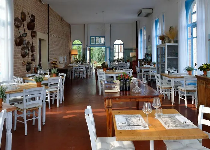 Antico Borgo Di Tabiano Castello - Relais De Charme Hotel 4*