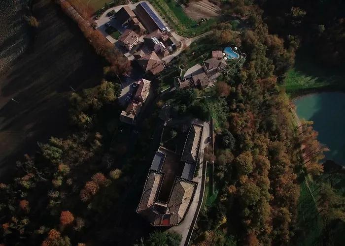 Hotel Antico Borgo Di Tabiano Castello - Relais De Charme 4*