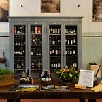 Hotell Antico Borgo Di Tabiano Castello - Relais De Charme