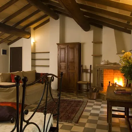 Antico Borgo Di Tabiano Castello - Relais De Charme 酒店 4*