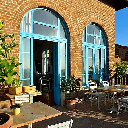 Antico Borgo Di Tabiano Castello - Relais De Charme Hotel 4*