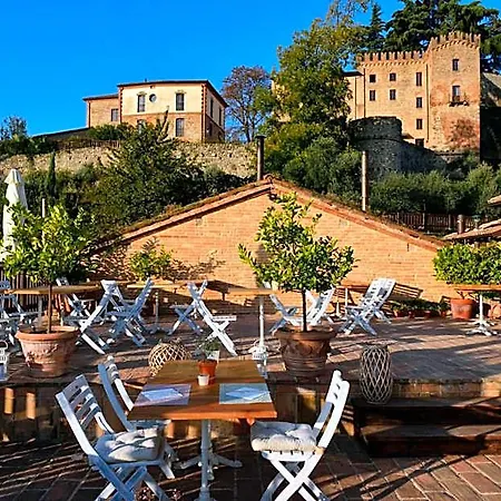 Antico Borgo Di Tabiano Castello - Relais De Charme Hotel 4*