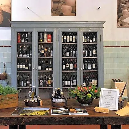Antico Borgo Di Tabiano Castello - Relais De Charme Hotel 4*