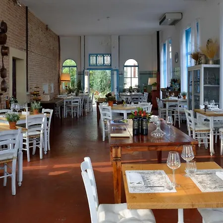 Antico Borgo Di Tabiano Castello - Relais De Charme Szálloda 4*