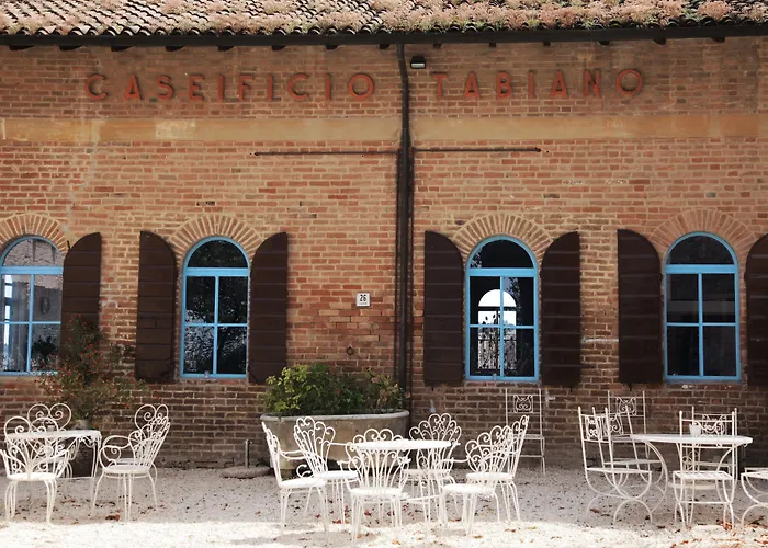 Hotel Antico Borgo Di Tabiano Castello - Relais De Charme 4*