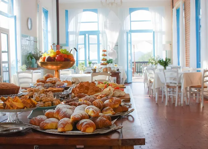 Hotel Antico Borgo Di Tabiano Castello - Relais De Charme 4*