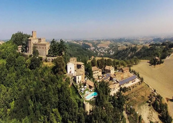 Antico Borgo Di Tabiano Castello - Relais De Charme Hotel 4*
